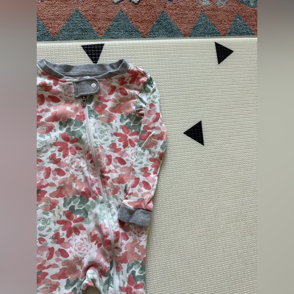 Burt's Bees|FREE w kids purchase,Baby girl Pink & Green Floral Footie pajamas••• - Picture 3 of 6